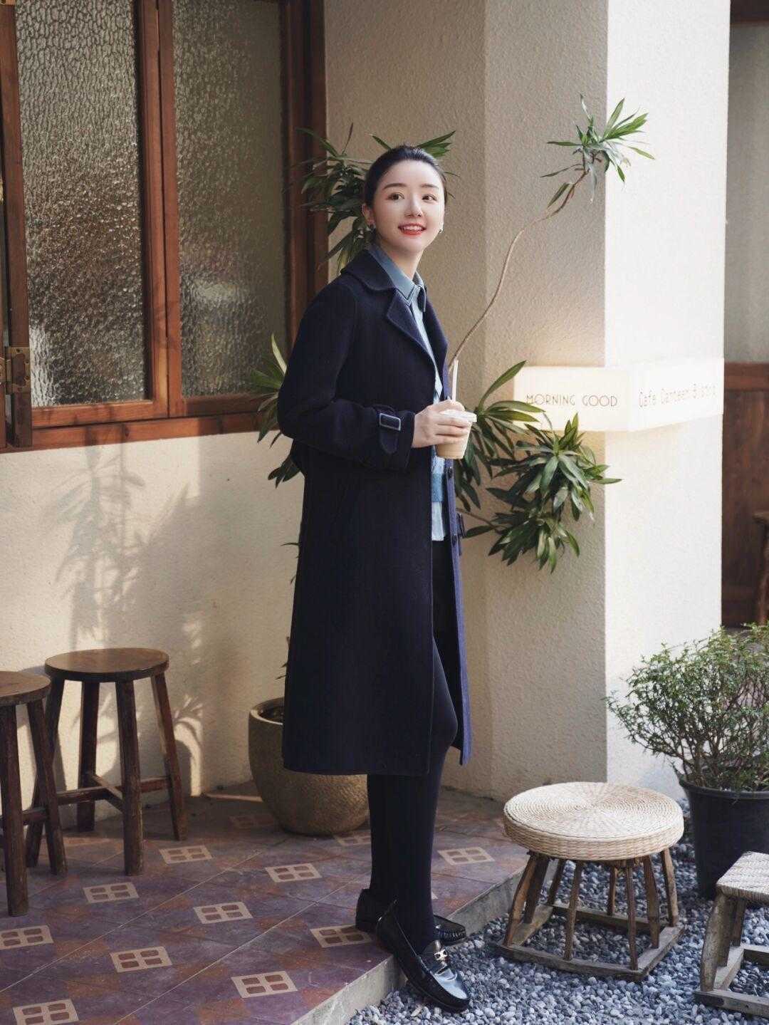 外套 精致女人选外套,必入这“三款”,简约优雅又有气质,谁穿谁美