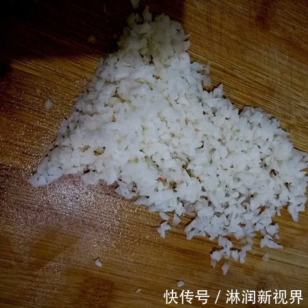 小粒粒|自从豆腐这样做,家里老人孩子都爱吃,隔三差五做一次,营养鲜嫩