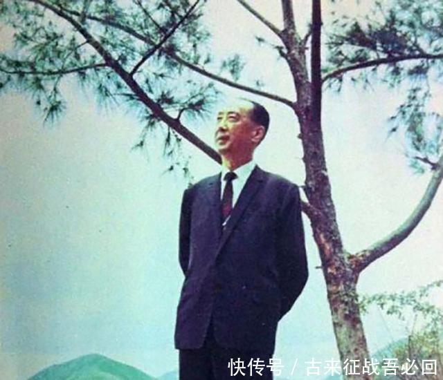 书房|马连良:结婚当晚躲书房以表反抗,包办婚姻中的女人注定被嫌弃?