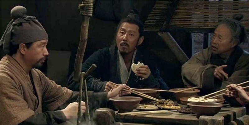 皇帝|西汉一“文盲皇帝”,一生作诗2首,却力压乾隆4万首,成千古绝唱