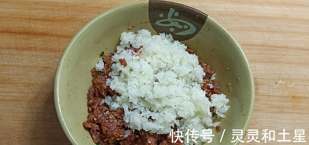 教你肉饼最简单的做法不用揉面,做出来皮薄馅大特别好吃解馋!