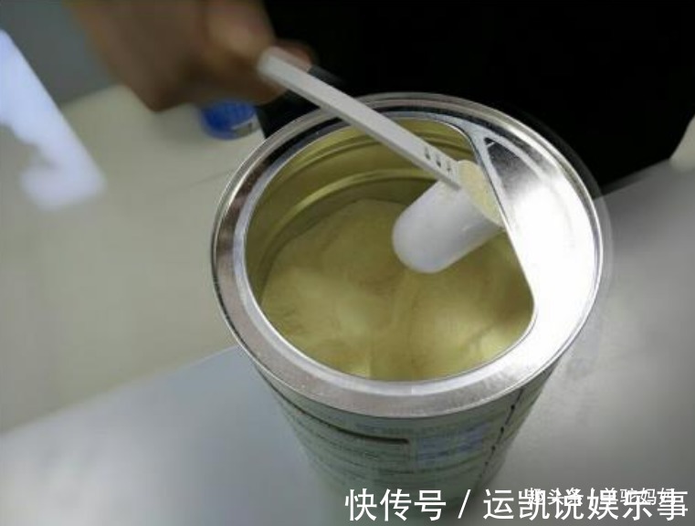 冲泡|15个月宝宝被查出“结石”,因父母冲奶粉行为错误,伤害了娃