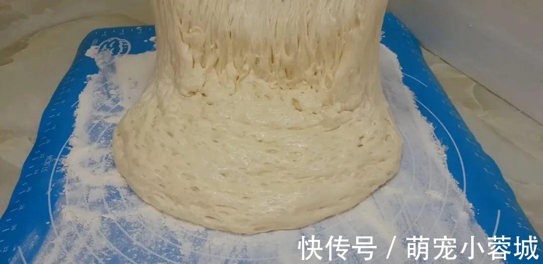 面粉这样做才好吃,加几勺白糖,外皮焦脆又营养,出锅孩子抢着吃