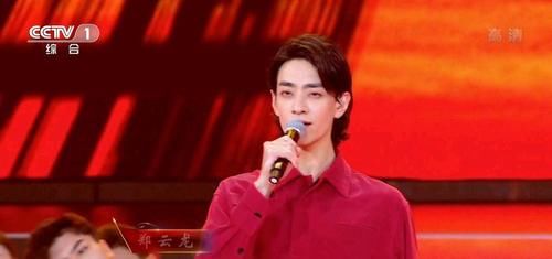 瑟瑟发抖|央视国庆晚会娱乐性降低，观众还没完全适应，5个方面表现最明显