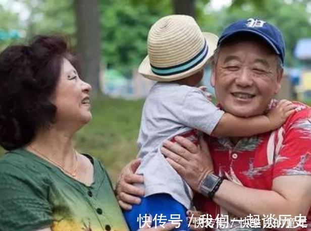 你妈|“妈妈走了,妈妈不要你了!”婆婆这样逗娃,老公的做法很机智