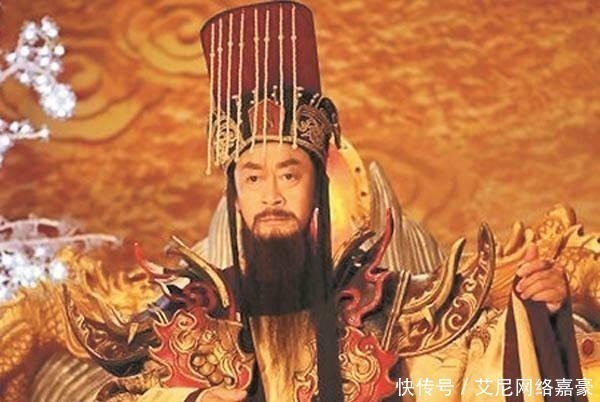 昊天#封神中有一女仙身份高贵,杨戬见了毕恭毕敬,却难逃被姜子牙封神