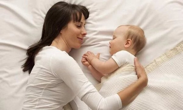 家长|孩子这4个动作睡觉,未来会“绝缘”高个子,家长要及时引导