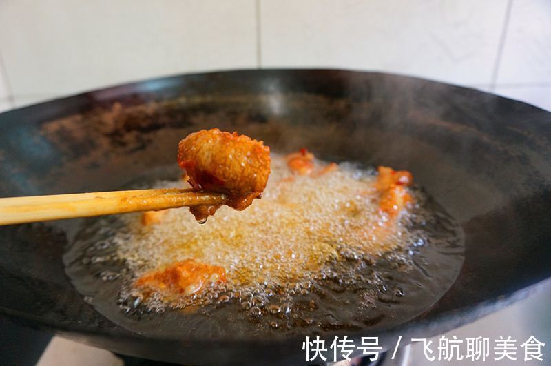 入味|排骨这么做味道完全不同，香辣入味，隔壁家的小孩儿都馋哭了