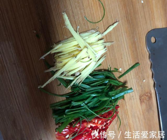 多宝鱼|清蒸多宝鱼,肉质鲜嫩,一点都不腥