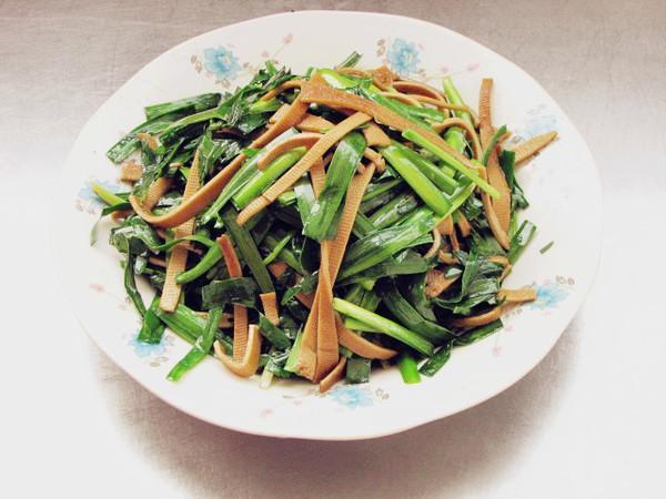 天生一对|韭菜和“它”天生一对，坚持晚餐吃，清肠刮油，一个月瘦出小蛮腰