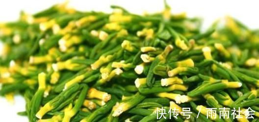 泡水|晚上失眠多梦睡不好？常用此物泡水，告别失眠烦恼，身体更健康