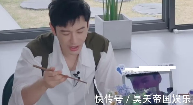 丁真|《中餐廳》黃曉明惹爭議學(xué)楊冪吃一根面條,被寧靜怒懟太做作!