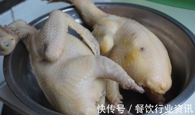 秘制|大厨用秘制配方做广式豉油鸽,皮香肉嫩超好吃