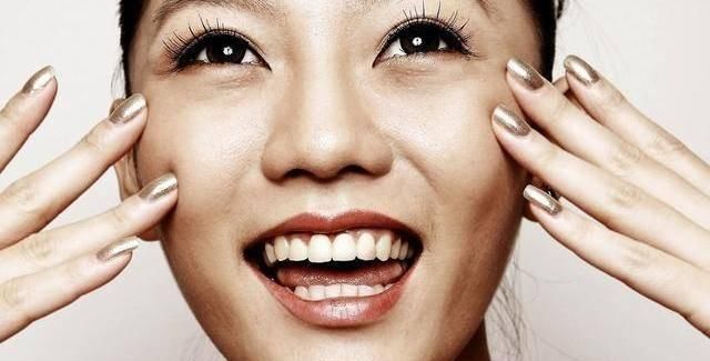 女性开始衰老时,一般有“1臭2大2小”,若没有,说明年轻有活力