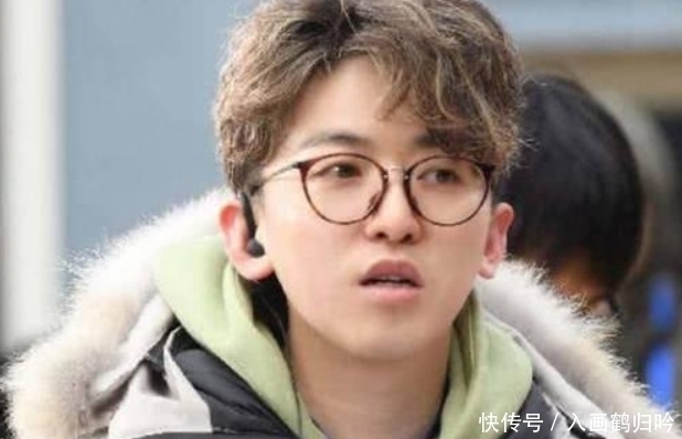 宋雨琦砸baby脸吐口水后,后台拿开水倒助理,有后台撑腰做事嚣张