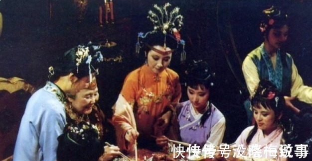 贾母$贺峻霖一句“勇敢牛牛不怕困难”,竟被贺妈内涵记得吃药