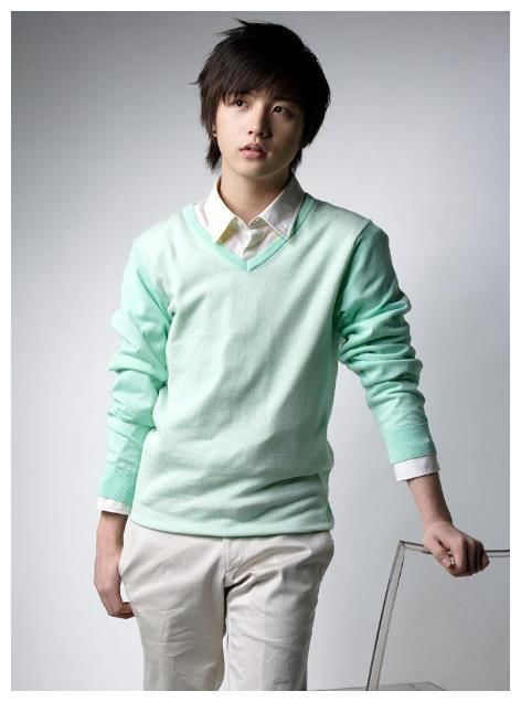 |国民儿子金彗星凭搞笑一家人走红，颜值逆天无奈过气原因令人心疼