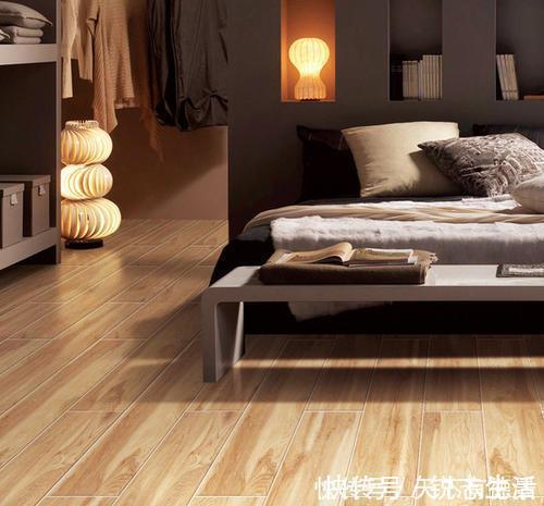 瓷砖|头一次见有人家里铺这种地板,不得不感叹聪明,省钱好用又耐用