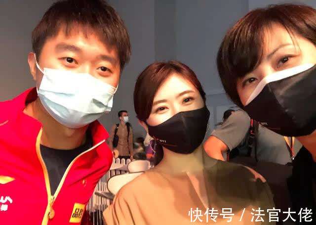 日本乒乓球|福原爱真漂亮!国乒大将赵子豪和福原爱合影,离婚后的她更加靓丽