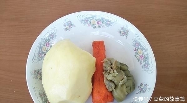 土豆和它一起吃是“天然泻药”,清肠排毒,皮肤白皙不长痘!