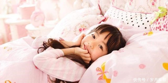 午睡|幼儿园老师晒学生“午睡照”，许多家长傻了眼谁睡在我闺女旁边