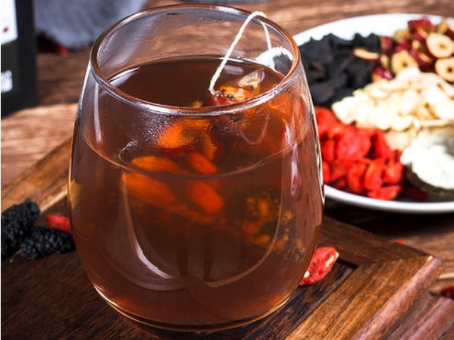 本草备要|此种野果被称为是“补肾之王”，男女适用，美容养颜还防失眠