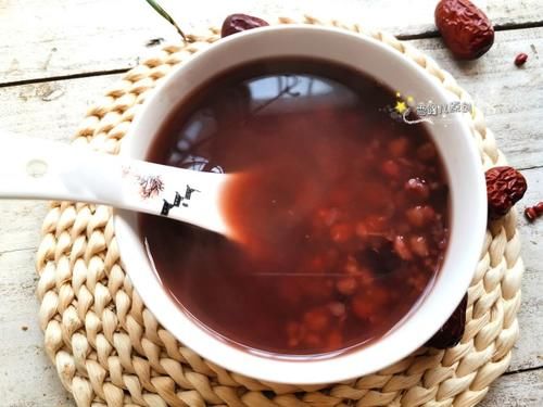 80岁的奶奶每天都喝它,腿脚好身体棒,做法简单不复杂,全家都喜欢