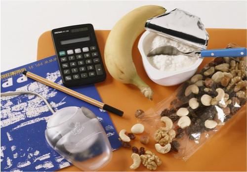 小腹婆|为何女人到中年，肚子赘肉多？建议：做好“4件事”，告别小腹婆