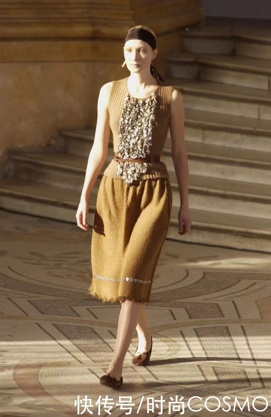 时髦办 |Alber Elbaz走了，他曾说“不尊重女性，作品就会失去灵魂”\＂,\＂i10\＂:\＂时髦办