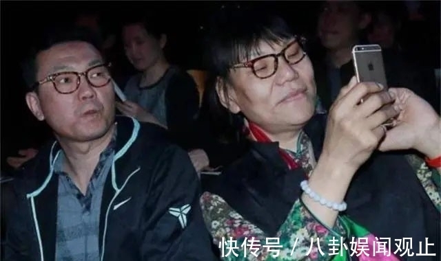 徐庆华|女篮中锋郑海霞享正师级待遇,54岁月薪过万,双腿变形仍独自奔波