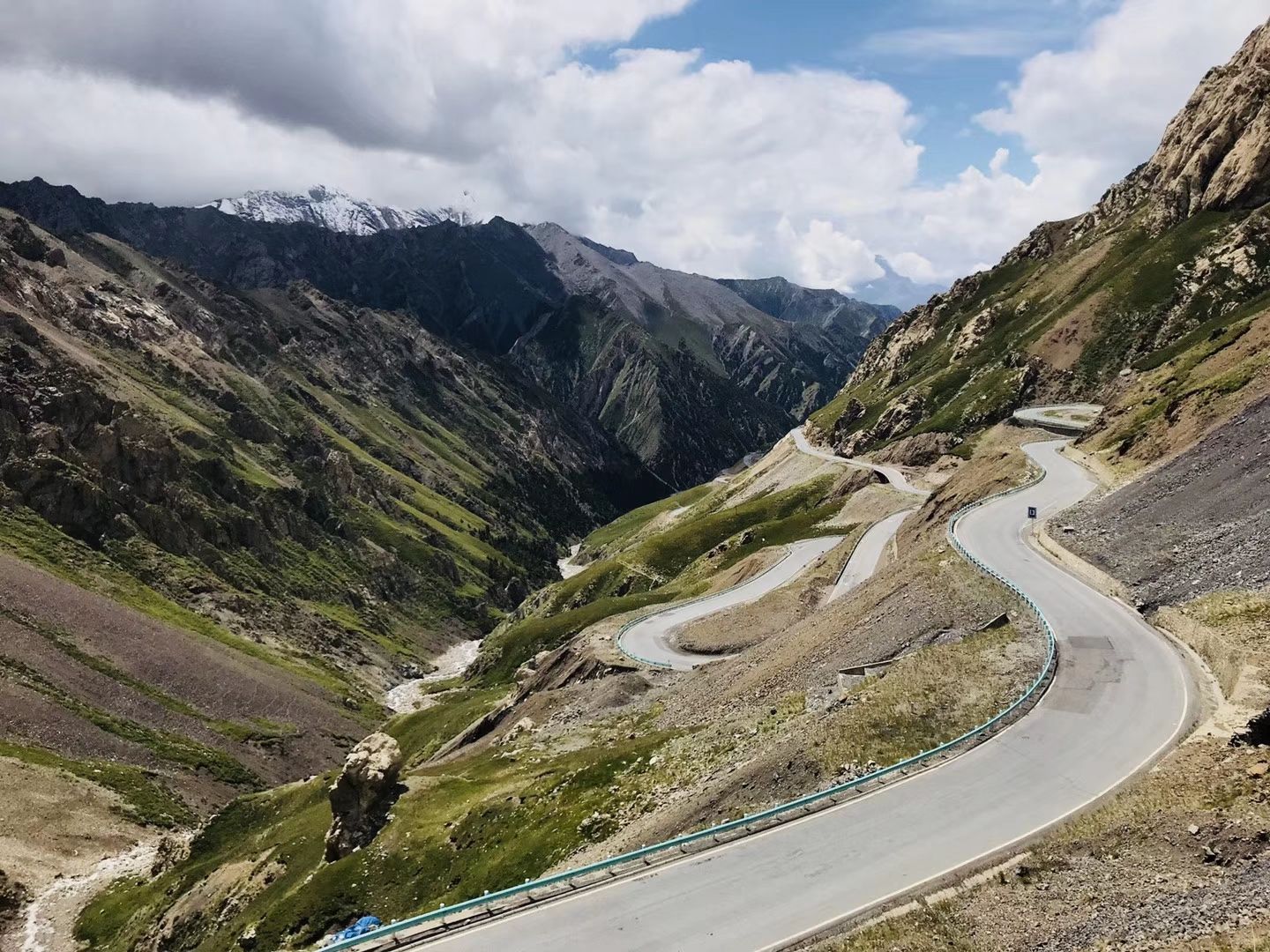 自驾独库公路，饱览天山风情