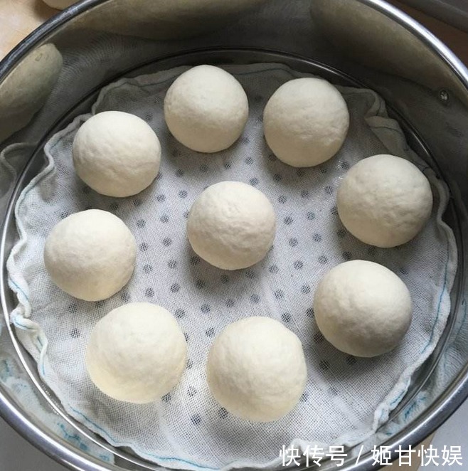 面粉|馒头店的馒头又大又白，加了啥东西做好4点，暄软筋道，你也行