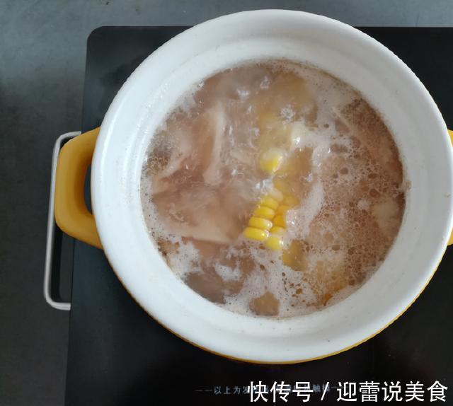 炖猪脚时，只需加入3粒“它”，Q弹软嫩，难怪好吃到飞起！