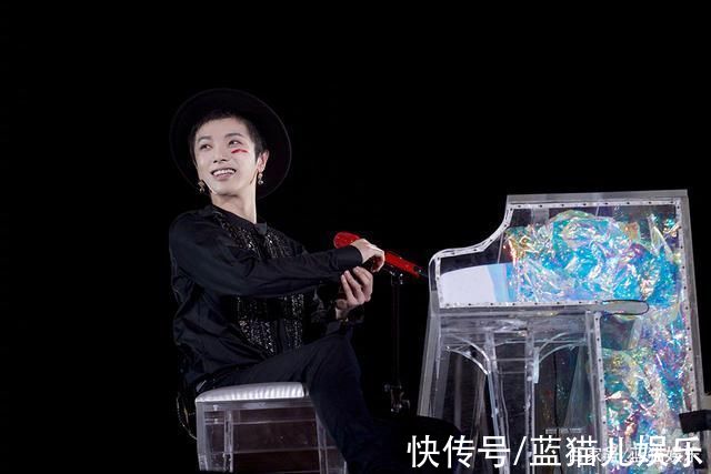 华晨宇到底会不会唱歌?王杰不但给出答案，而且还让网友心服口服