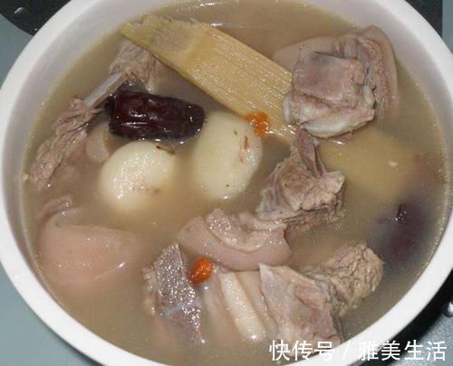 羊肉|在家炖羊肉时，这3样东西一定要放，汤浓肉香，一点膻味也没有