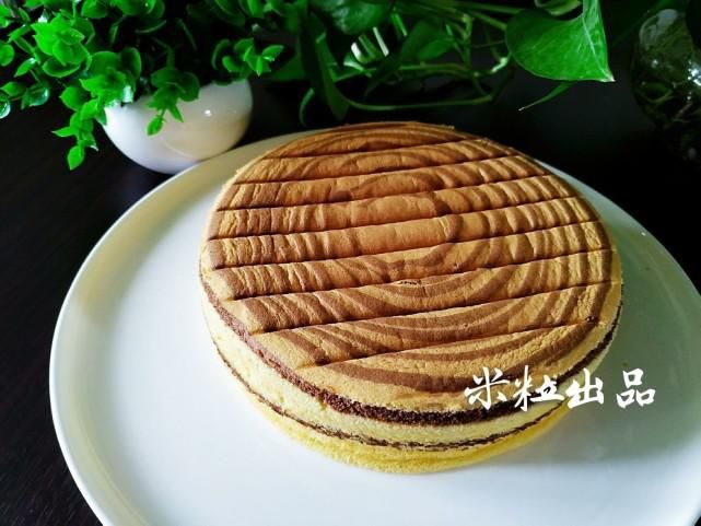 不需要裱花就可以很美的蛋糕