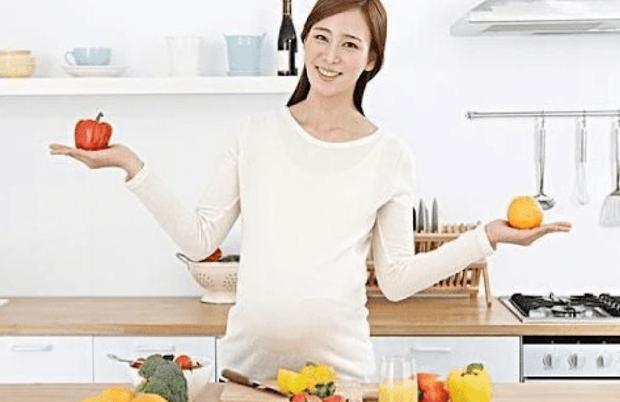 孕吐|女性怀孕时，这4种食物不能错过，对胎儿发育有益，还能缓解孕吐