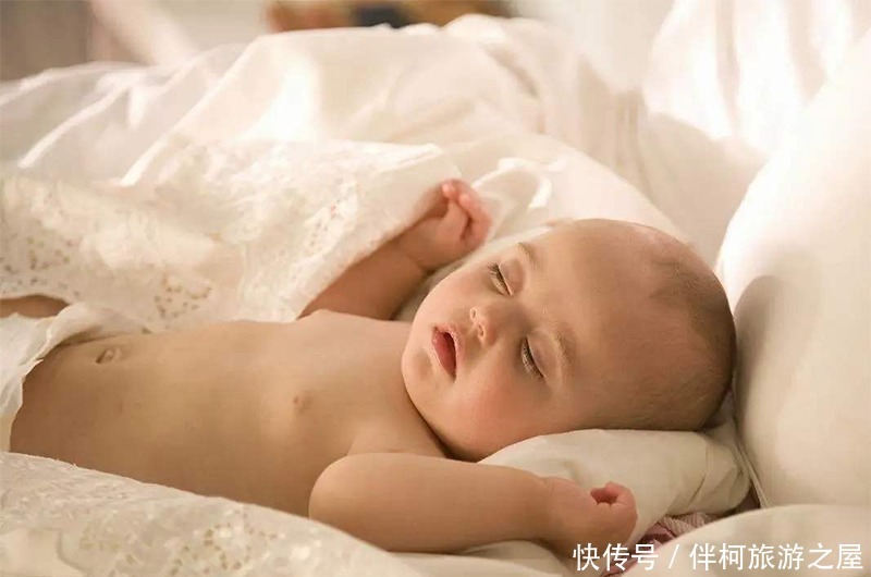 小宝宝|听说婴儿半夜要醒好几次,可以不理他让他自己醒着吗