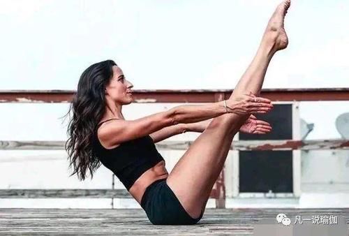 骨盆|4个借助瑜伽砖拉伸小腿的练习，练过的都说小腿瘦了，腿变直了