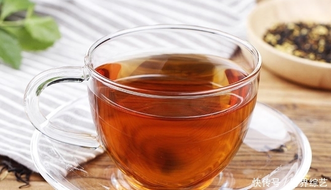 3种水是高血糖的“克星”,坚持喝1个月,血糖将从归稳定