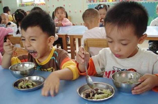 个儿|到了“猛长期”,孩子身体会发出3个信号,抓住了能多长2到6厘米