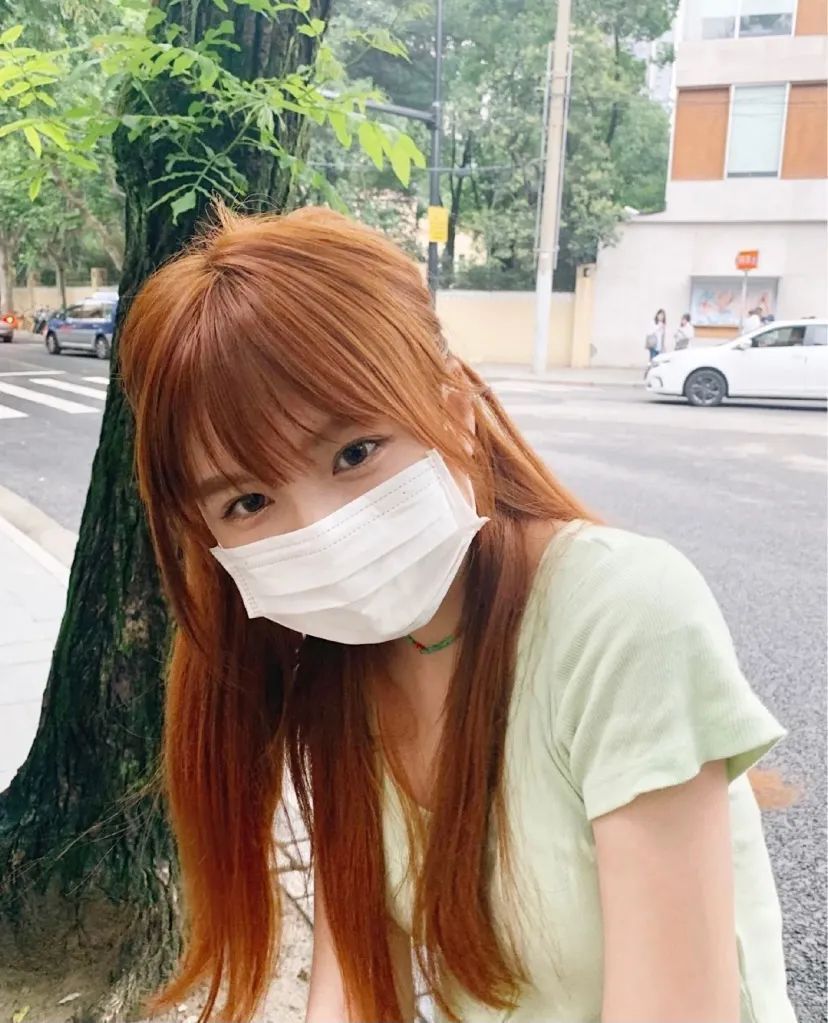 发型师|是时候染发了!今夏流行这6款发色,太显白了