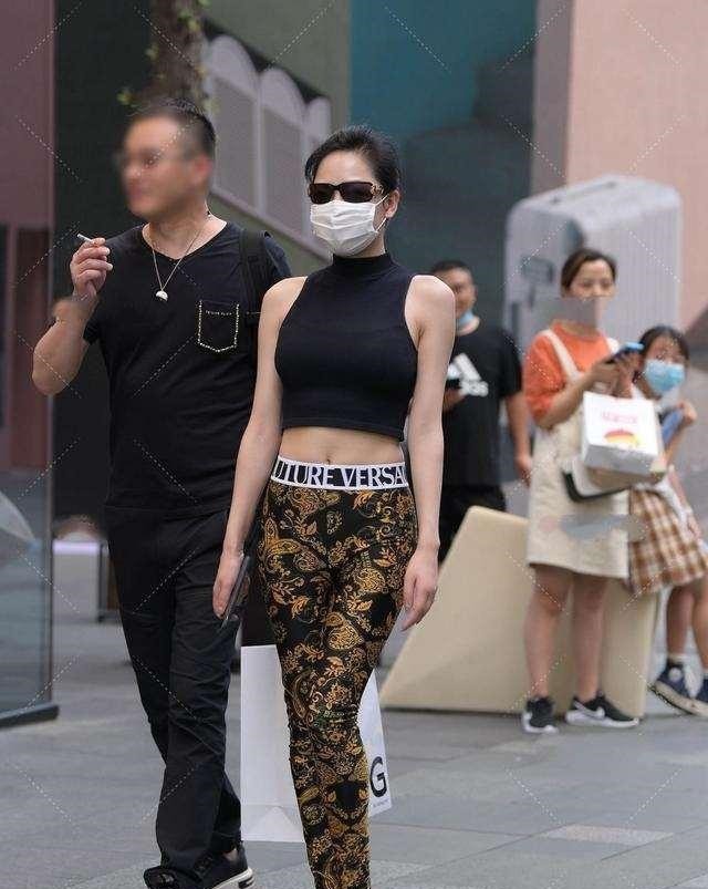 背带裤 打底裤穿出自然不做作风情,适合自己最重要,让你美出高度!