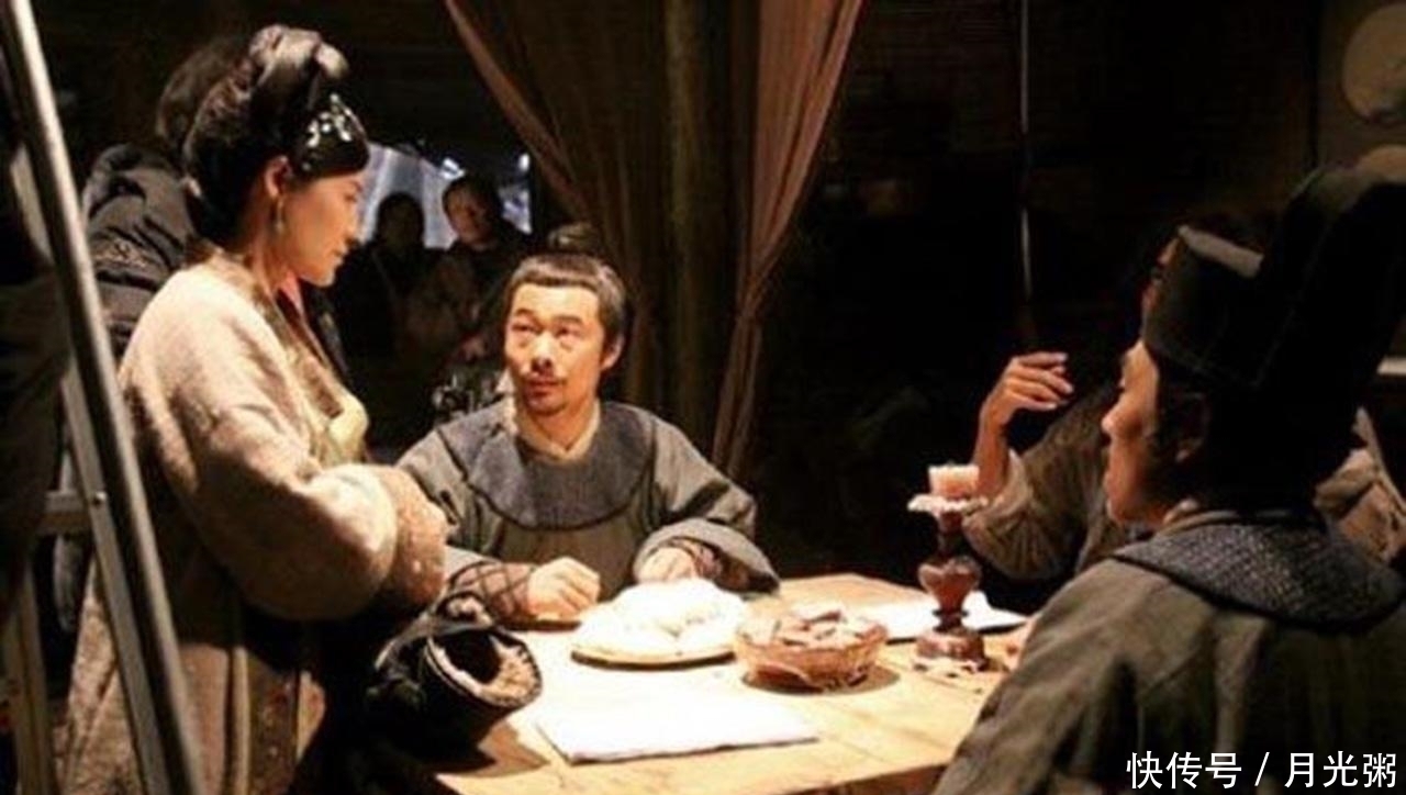 鲁智深|《水浒传》中一大骗局 小二来两斤牛肉! 被骗多年现在才知道真相