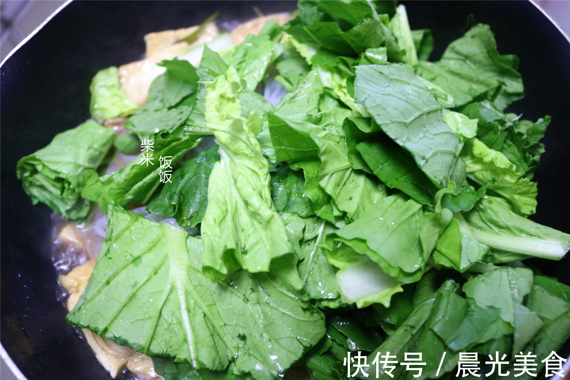 小白菜|入秋后,我家常吃这炖菜,豆腐粉条一锅出,鲜香入味真好吃