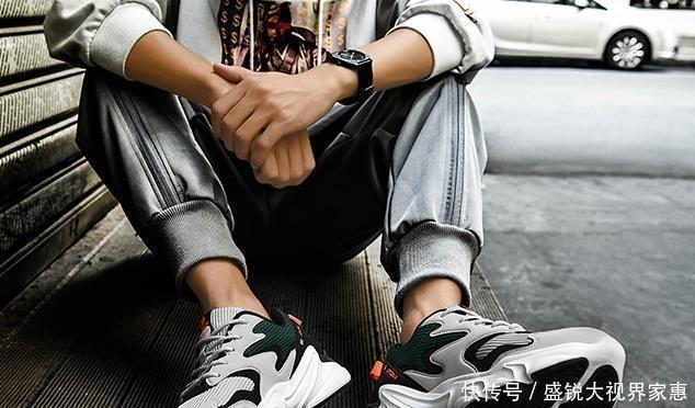 跑步鞋|它曾经耐克齐名,缓震脚感比亚瑟士还好,被人称为跑鞋之王