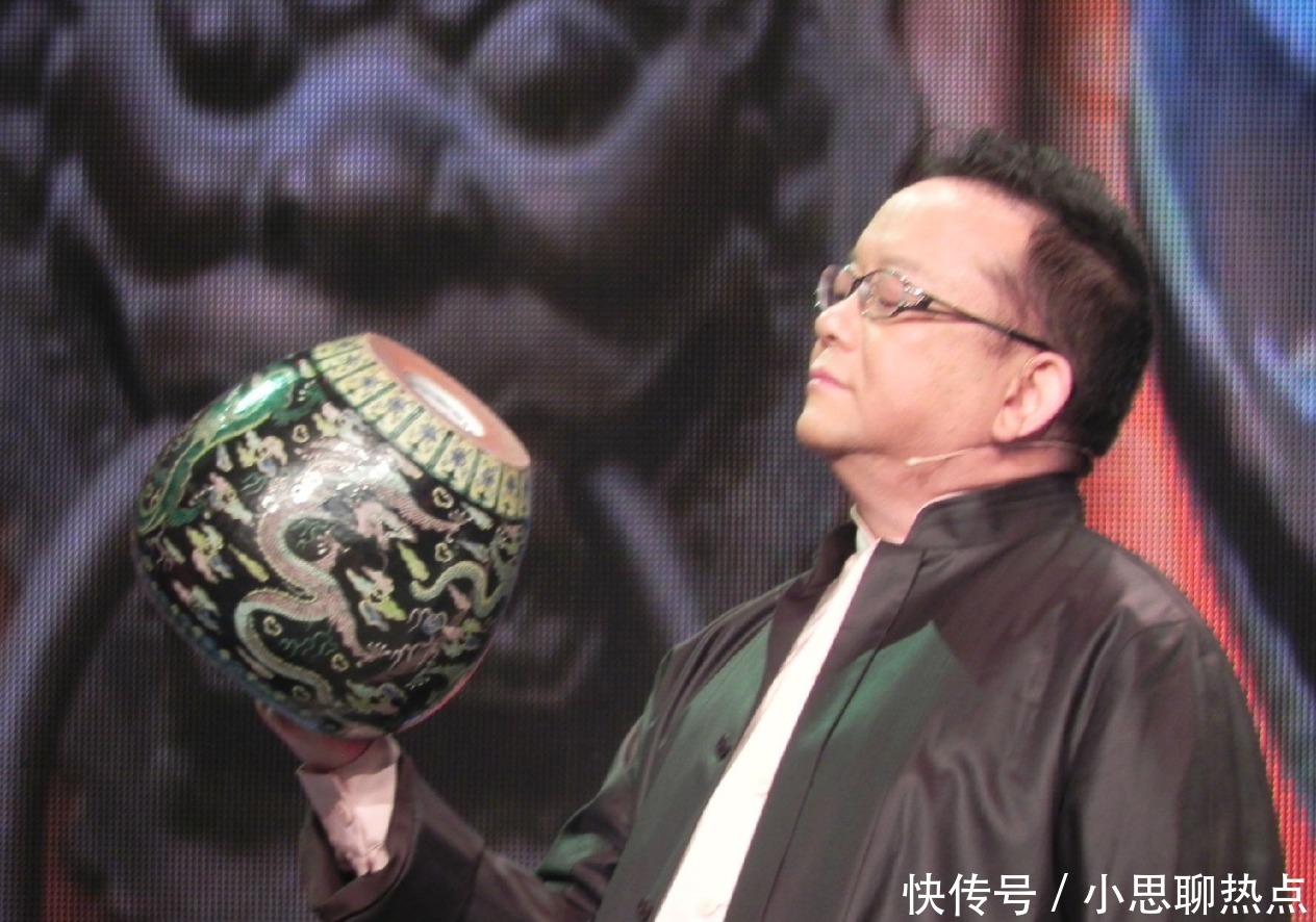 当初,因专家失误导致王刚砸碎2亿文物,最终是如何收场的