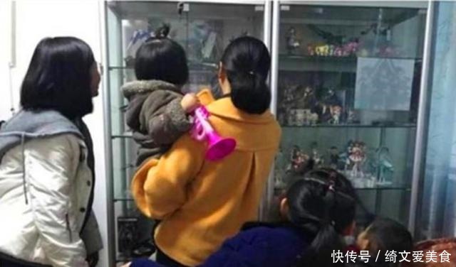 熊孩子|“一堆破塑料20万,你想讹钱?”熊孩子弄坏手办,父母拒绝赔偿