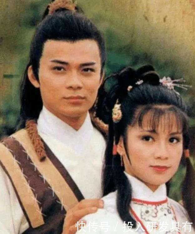 版本的乔峰|83版的乔峰为什么总戴帽子?黄日华摘下帽子后,网友笑出猪叫声