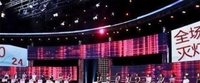 “修車男”上非誠勿擾，24盞燈全滅，孟非笑了：說說你有多少錢